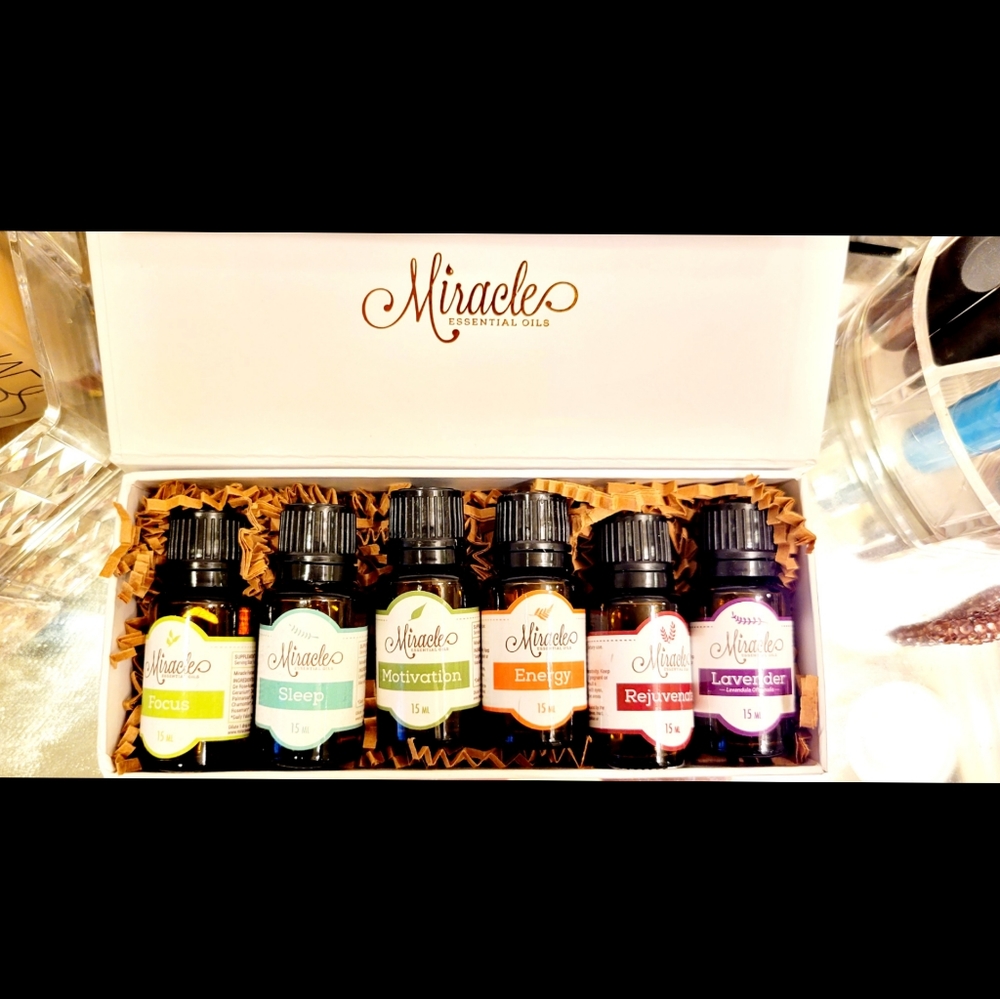 Miracle brand essential oil lava stone necklace diffuser